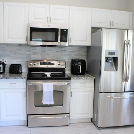 Lilys Stylish Villa Close To Disney Ideal For Long Stays ออร์ลันโด ภายนอก รูปภาพ