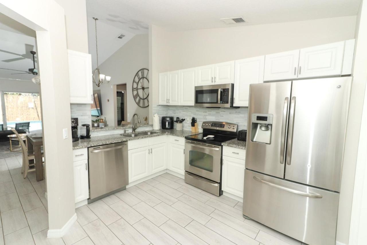 Lilys Stylish Villa Close To Disney Ideal For Long Stays ออร์ลันโด ภายนอก รูปภาพ