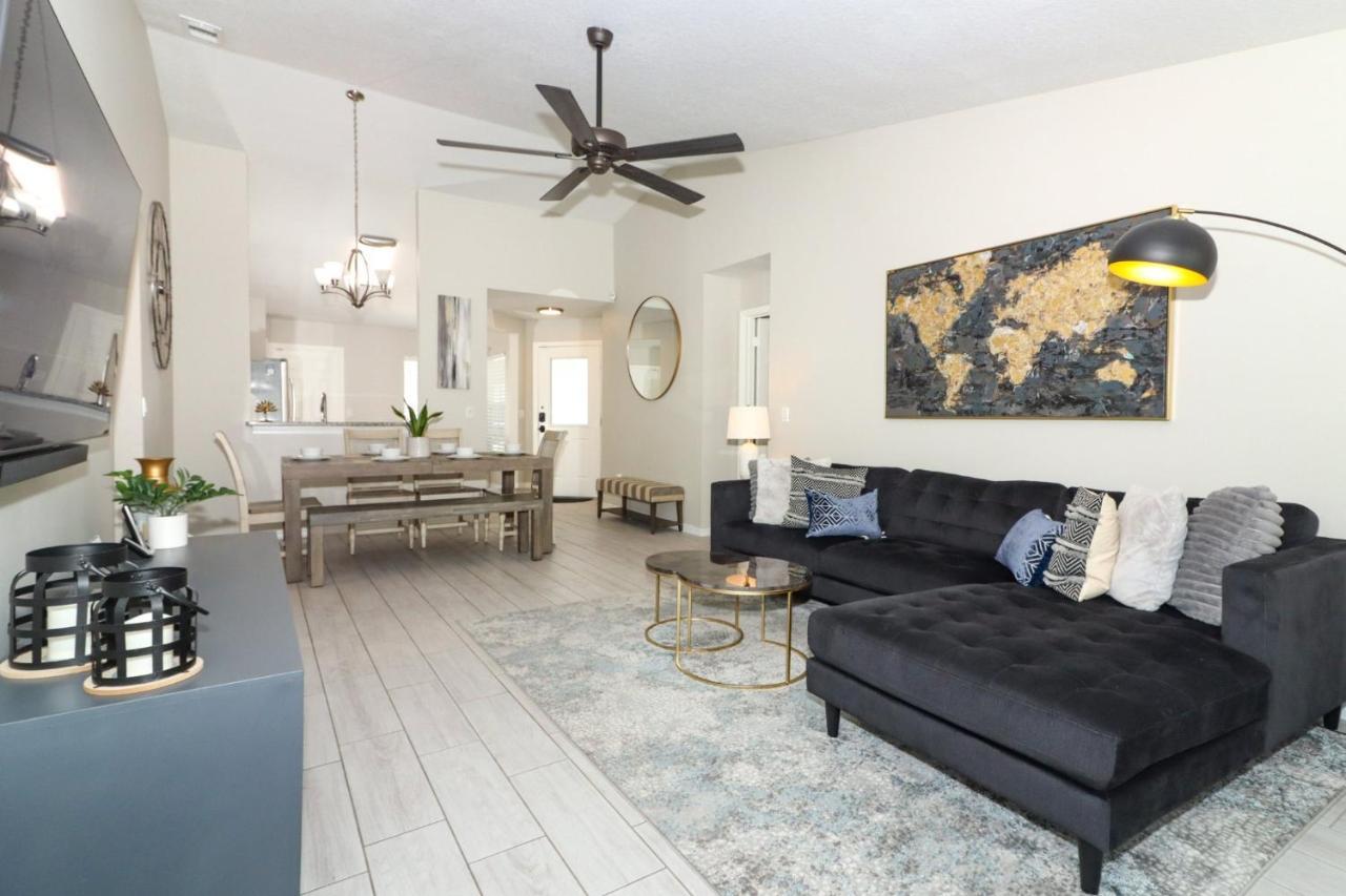 Lilys Stylish Villa Close To Disney Ideal For Long Stays ออร์ลันโด ภายนอก รูปภาพ