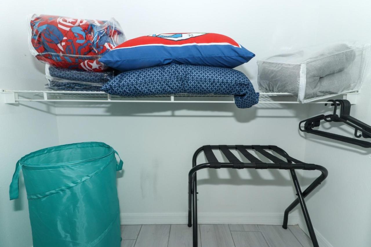 Lilys Stylish Villa Close To Disney Ideal For Long Stays ออร์ลันโด ภายนอก รูปภาพ